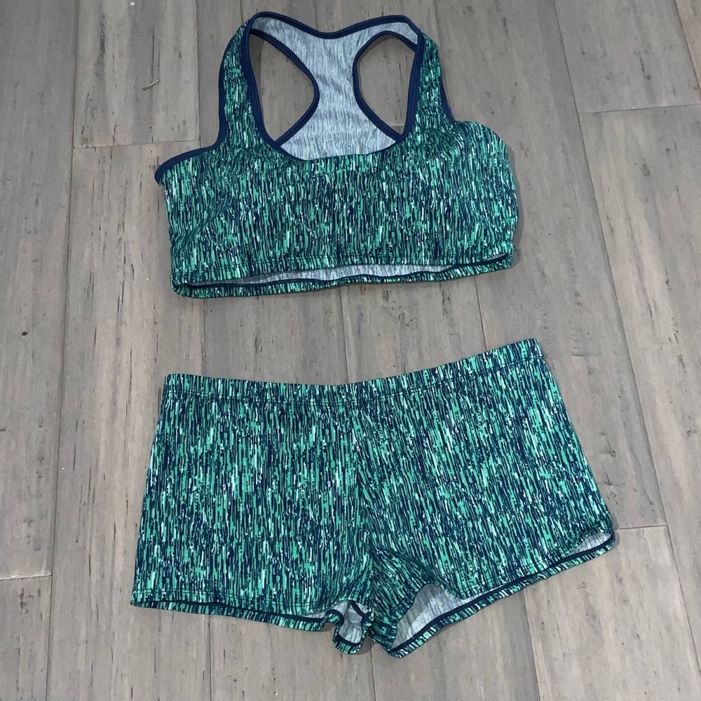 Green Patterned Bikini Set - Picture 3 of 8